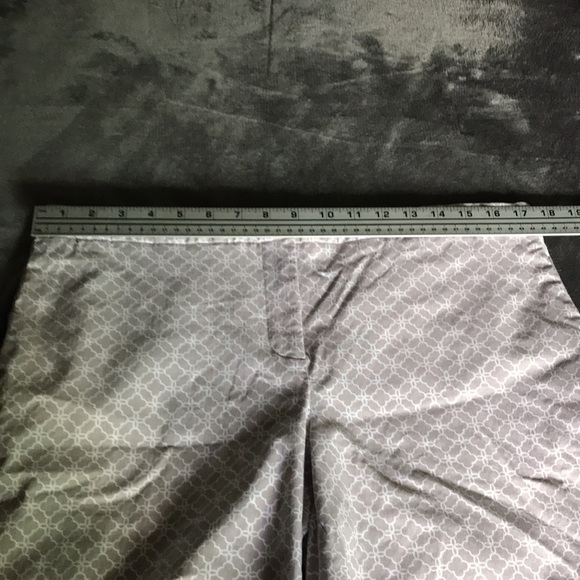 Womens size 14 Mario Serrani Italy Comfort Stretch Shorts With Tummy Control - Picture 3 of 8